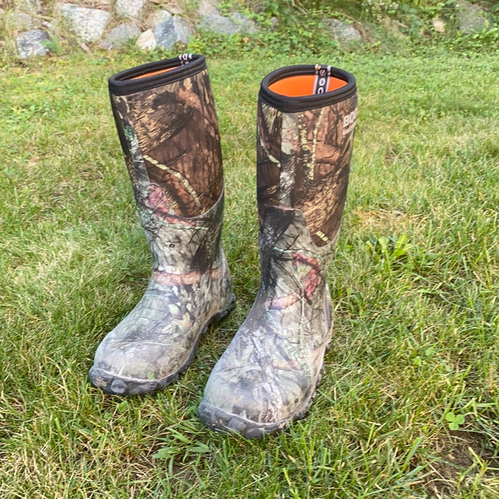 MENS CAMO BOGS EUC